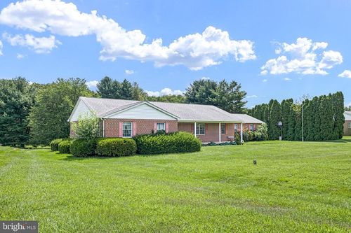 107 Pine Valley Dr, MIDDLETOWN, DE, 19709-9786 | Card Image