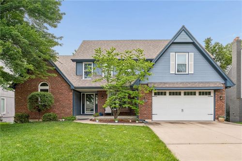 8515 Hallet St, Lenexa, KS, 66215-6004 | Card Image