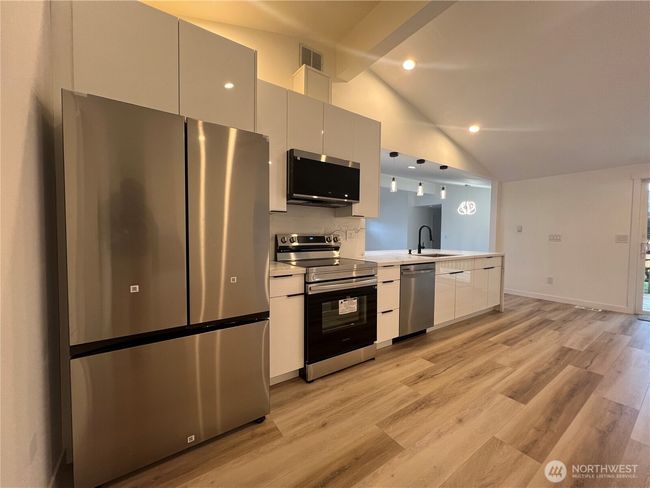 3711 Grandview Dr W, House other with 3 bedrooms, 3 bathrooms and 2 parking in University Place WA | Image 20
