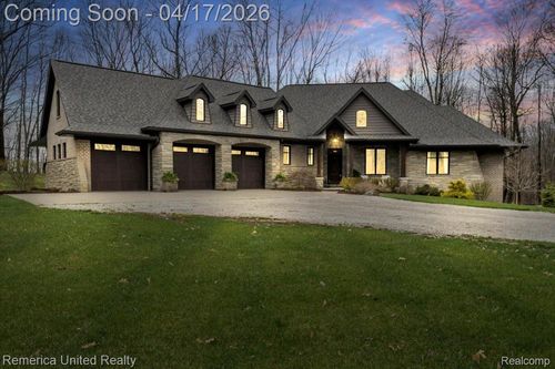 1425 Wind Valley Ln, Holly, MI, 48442-8669 | Card Image