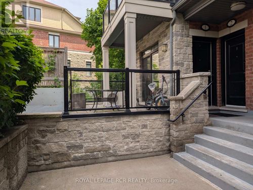 1-196 Pine Grove Rd, Vaughan, ON, L4L0H8 | Card Image