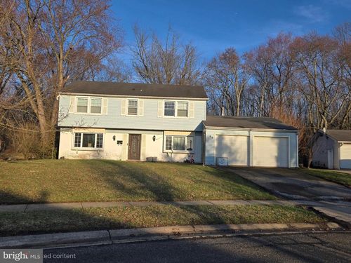69 Edgely Ln, WILLINGBORO, NJ, 08046-2303 | Card Image