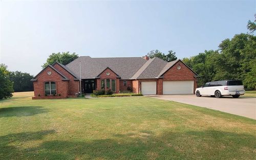 75 Stoneridge Rd, Ponca City, OK, 74604-3418 | Card Image