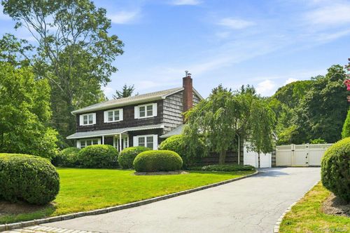 7 Bayberry Ln, Huntington, NY, 11743-1844 | Card Image
