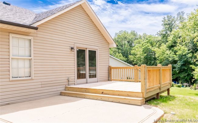 715 Valley View Trce, Home with 4 bedrooms, 3 bathrooms and null parking in New Albany IN | Image 7