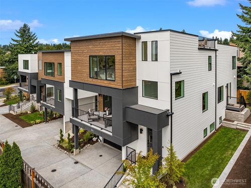134 8th Ave, Kirkland, WA, 98033-5528 | Card Image