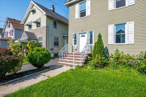 1-128 Berwick St, ELIZABETH, NJ, 07202-1604 | Card Image