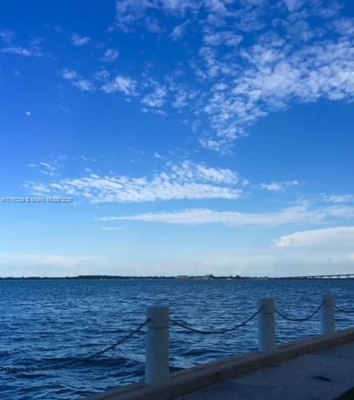apt-103-1408 Brickell Bay Dr, Miami, FL, 33131-3618 | Card Image