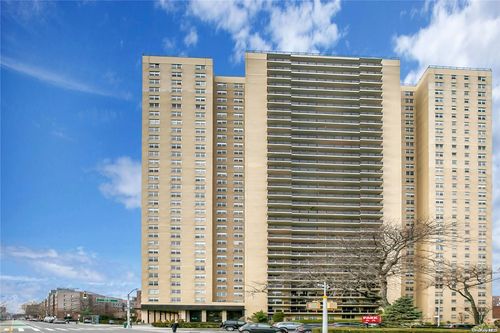 apt-25k-110-11 Queens Blvd, Forest Hills, NY, 11375-5409 | Card Image