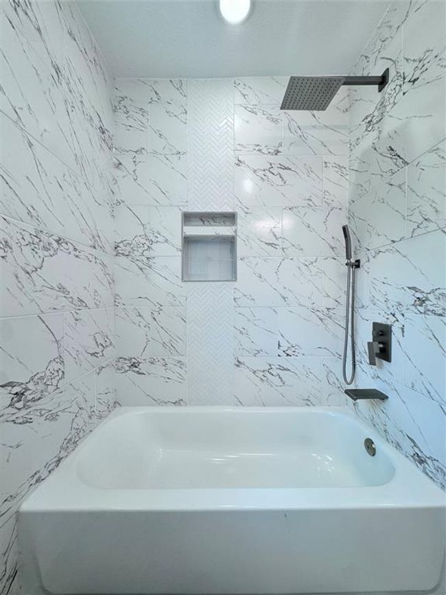 801 Woodard St, House other with 3 bedrooms, 2 bathrooms and null parking in Houston TX | Image 45