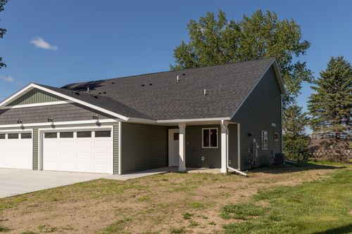 512 1st Ave Sw, Hayfield, MN, 55940-8935 | Card Image
