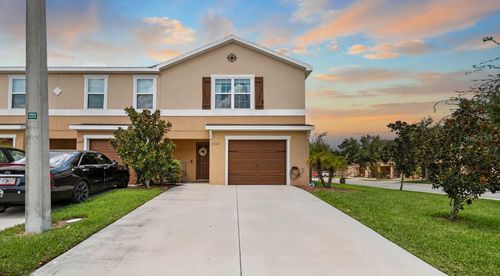 13123 Sonoma Bend Pl, GIBSONTON, FL, 33534-3925 | Card Image