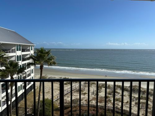 517 Palmetto Dr, Isle of Palms, SC, 29451-2870 | Card Image