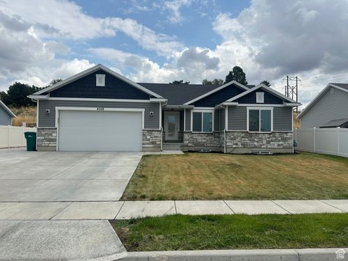 4528 S West Park Dr, Roy, UT, 84067-8989 | Card Image