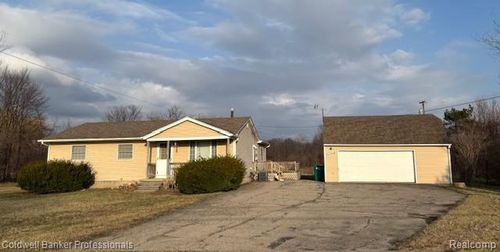 25449 Bell Rd, New Boston, MI, 48164-9541 | Card Image