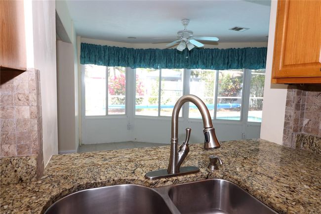 1525 Albemarle Ct, House other with 3 bedrooms, 2 bathrooms and null parking in Dunedin FL | Image 4