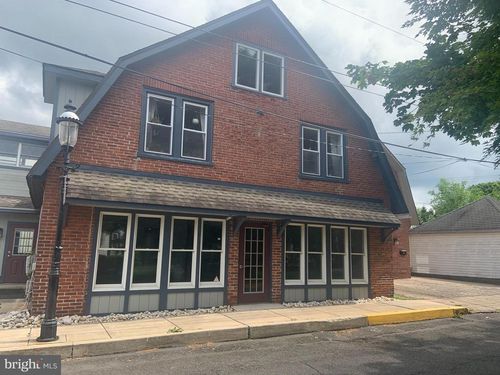 242 Wood St, DOYLESTOWN, PA, 18901-3519 | Card Image