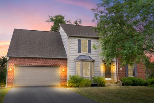 9406 Cadogan Ct, Powell, OH, 43065-7588 | Card Image