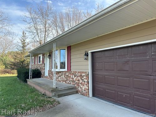 789 W Castle Rd, Fostoria, MI, 48435-9604 | Card Image