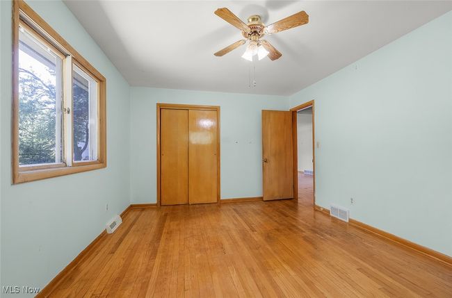7500 Stearns Rd, House other with 3 bedrooms, 2 bathrooms and null parking in Olmsted Twp OH | Image 25