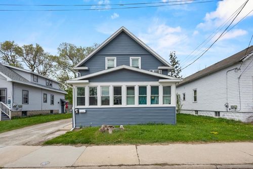 438 W 9th Avenue, OSHKOSH, WI, 54901 | Card Image