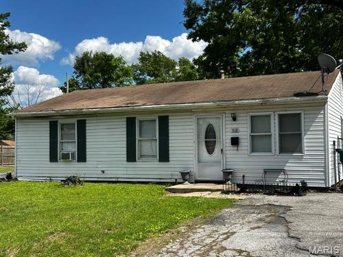518 Saint James Dr, Cahokia, IL, 62206-1729 | Card Image