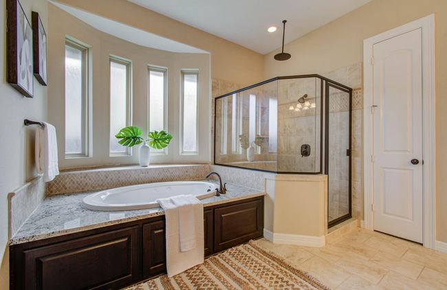 5719 Avon Landing Ln, House other with 5 bedrooms, 6 bathrooms and 3 parking in Sugar Land TX | Image 28
