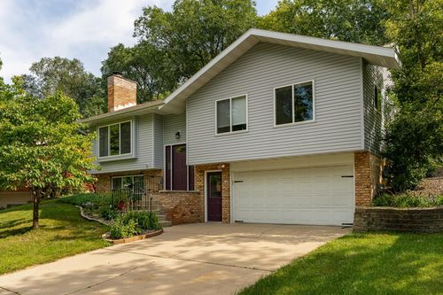 2522 Northern Hills Ct Ne, Rochester, MN, 55906-4075 | Card Image