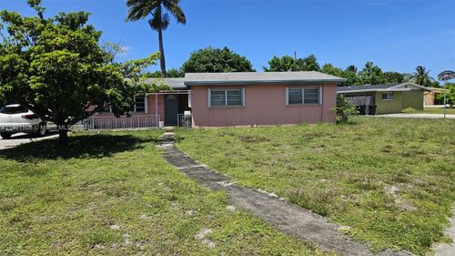 1143 Nw 18th St, Fort Lauderdale, FL, 33311-4745 | Card Image