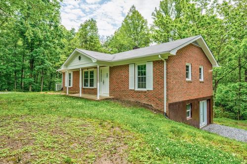 66 Adrian St, Bassett, VA, 24055-4152 | Card Image