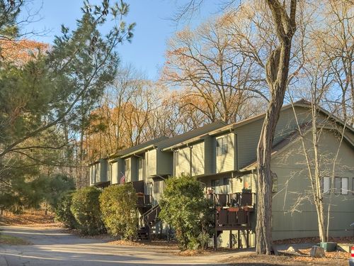 97-97 Meeting House Path, Ashland, MA, 01721-2371 | Card Image