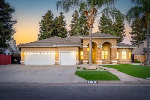 7118 N Lodi Ave, Fresno, CA, 93722-3419 | Card Image