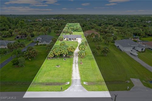 3421 20th Ave Ne, Naples, FL, 34120-5582 | Card Image