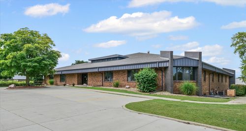 2101 W Park Ct, Champaign, IL, 61821-2986 | Card Image