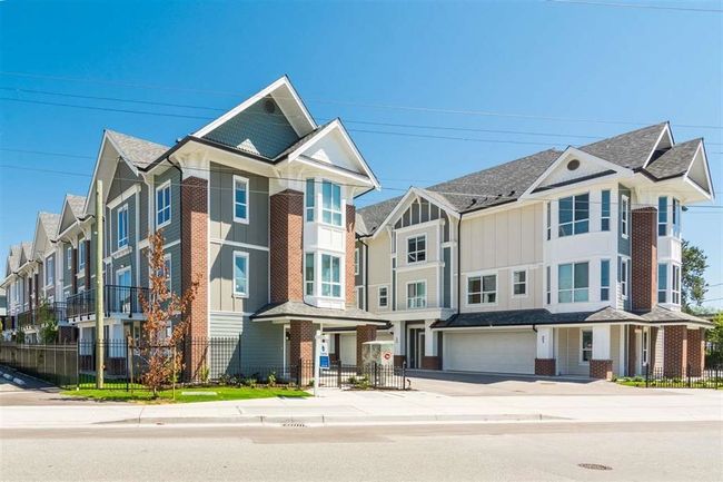 11 - 20723 Fraser Highway, Townhouse with 3 bedrooms, 2 bathrooms and 2 parking in Langley BC | Image 1