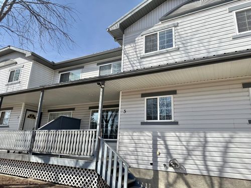 5 Garrow Cres E, Brooks, AB, T1R1H2 | Card Image