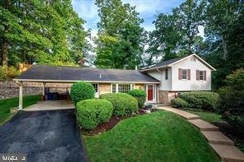 9713 Rhapsody Dr, VIENNA, VA, 22181-3240 | Card Image