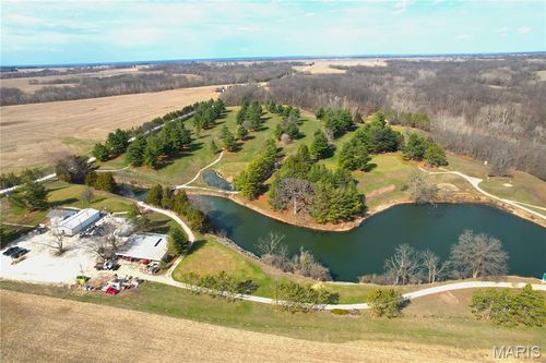 149 Se 450 Ave, Carrollton, IL, 62016-4458 | Card Image