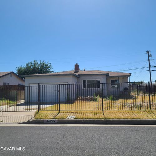 44221 Foxton Ave, Lancaster, CA, 93535-3642 | Card Image