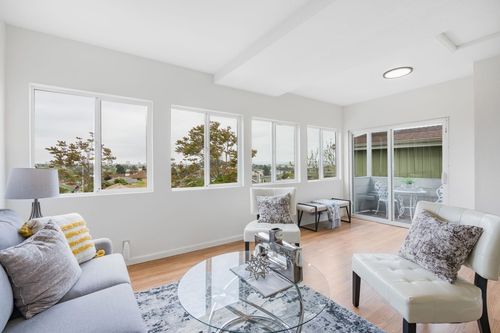 812 Washington Ave, Albany, CA, 94706-1034 | Card Image