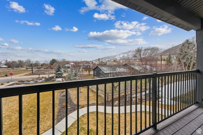 Balcony with a mountain view | Image 32