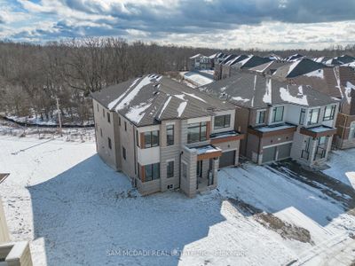 65 Pond View Gate, House other with 6 bedrooms, 7 bathrooms and 8 parking in Waterdown ON | Image 2