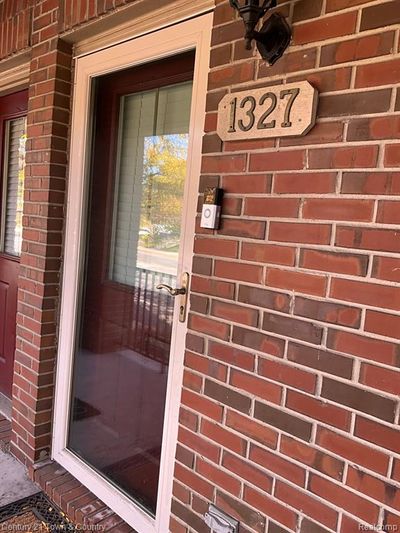 12 - 1327 S Main Street, Condo with 3 bedrooms, 2 bathrooms and null parking in Royal Oak MI | Image 2