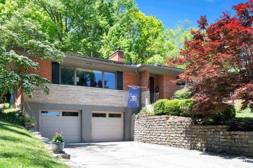 1325 Holman View Drive, Wyoming, OH, 45215 | Card Image
