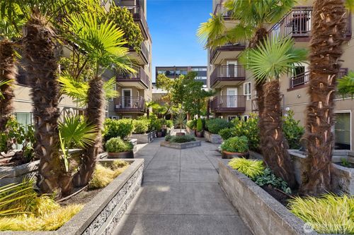 308-1711 E Olive Way, Seattle, WA, 98102-5649 | Card Image