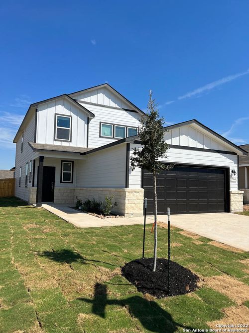 2164 Griffith Dr, Seguin, TX, 78155-2990 | Card Image