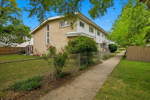 1582 Pennsylvania Ave, Des Plaines, IL, 60018-1140 | Card Image