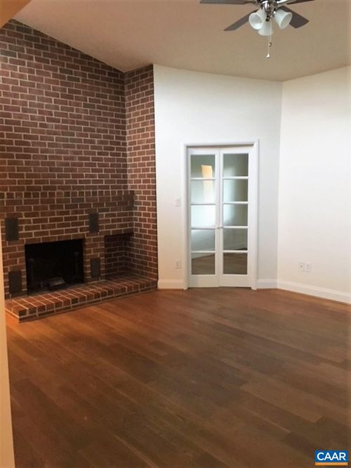 11-102 Turtle Creek Rd, CHARLOTTESVILLE, VA, 22901 | Card Image