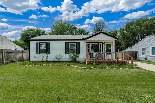 215 German Ave, Haysville, KS, 67060-1633 | Card Image