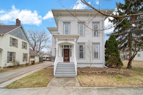 220 Comstock St, Adrian, MI, 49221-2807 | Card Image